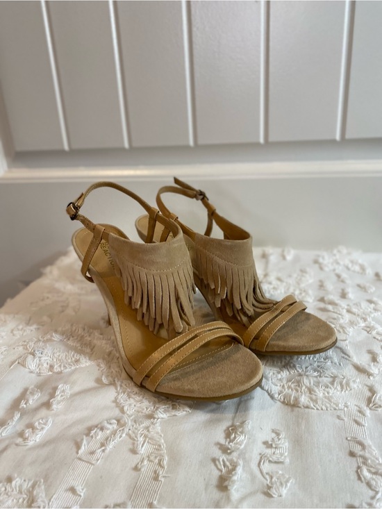 Kenneth Cole Reaction Shoes - Kenneth Cole Reaction Tan Fringe Suede Open-Toe Heels
